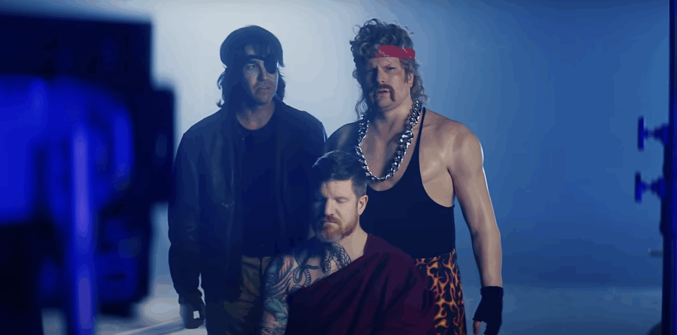 FALL OUT BOY - Hold Me Like a Grudge